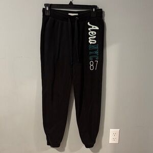 Y2K Style Aeropostale Black Joggers with Aero NYC Logo Vintage Low Rise